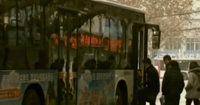 Đến trường đón con muộn 20 phút, hai vợ chồng đau đớn vì con bị bắt cóc suốt 9 năm-3