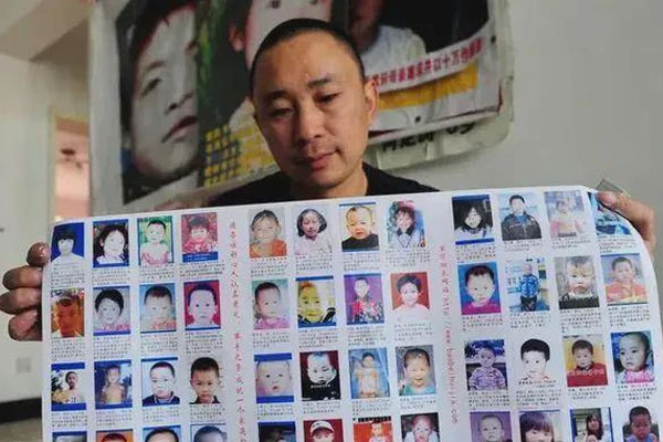 Vụ bắt con tin Nhật Bản: Nghi phạm là ông già 86 tuổi mất 2 ngón tay-4