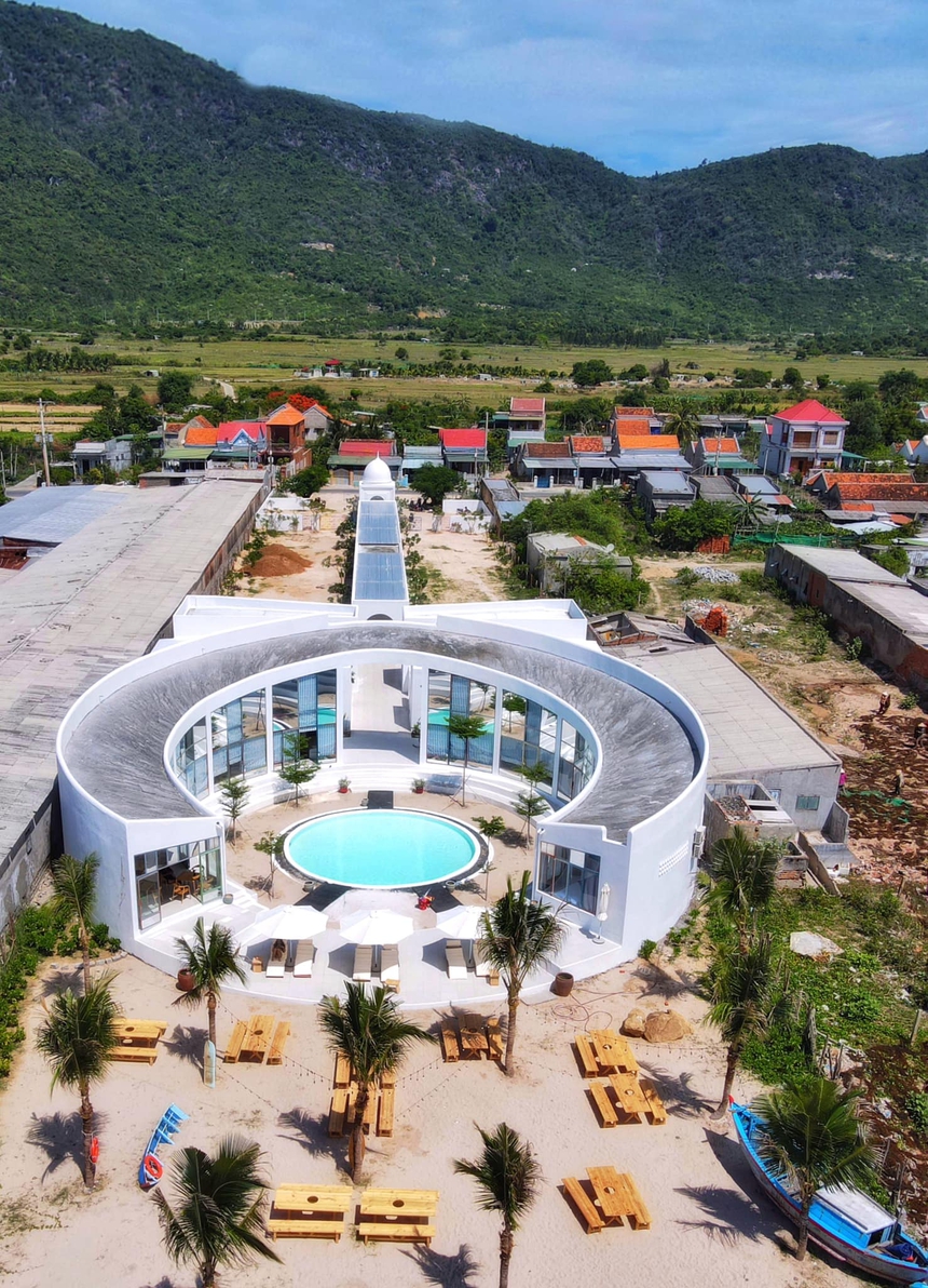 Căn nhà có kiến trúc đặc biệt của đại gia Đức An xây tặng vợ Phan Như Thảo-3