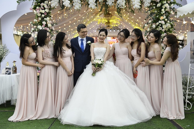 Cá mập Tuệ Lâm kết hôn cùng Tổng Giám đốc ngân hàng, đám cưới ấn tượng tại Hải Dương-3