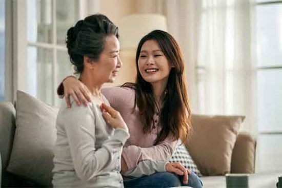 Thấy con dâu bị chê, mẹ chồng tôi đáp trả khiến hàng xóm bẽ mặt
