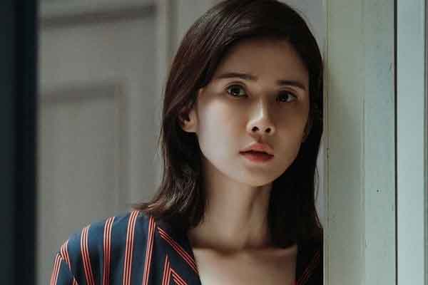 Phát hiện chồng sắp cưới của bạn thân là người yêu cũ-1