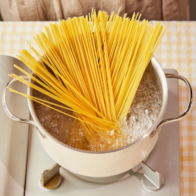 Làm theo công thức này, món mì spaghetti sẽ thơm ngon bất ngờ-9