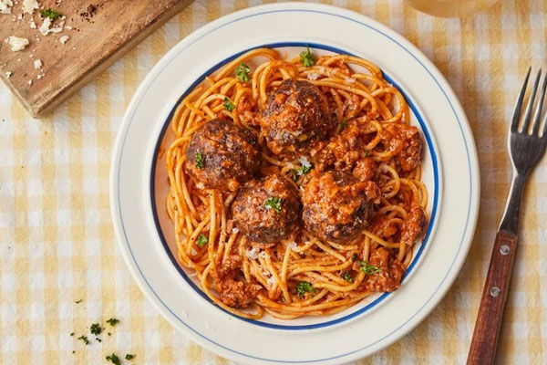 Rau này bán đầy chợ giá không đắt, giàu vitamin&nbsp;giảm huyết áp,&nbsp;xào thịt lợn được món ngon miễn chê-11