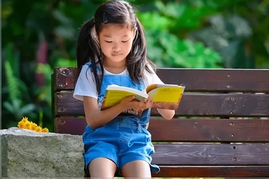 Những đứa trẻ thích ở một mình thường có 3 khả năng nổi trội, cha mẹ đừng suốt ngày quanh quẩn bên con