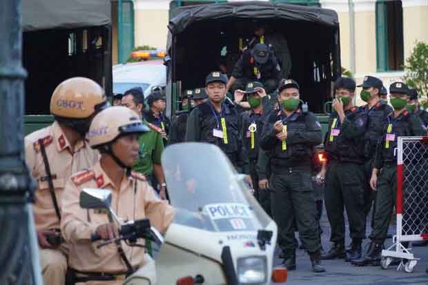 Hình ảnh thắt chặt an ninh phiên xử bà Nguyễn Phương Hằng-3