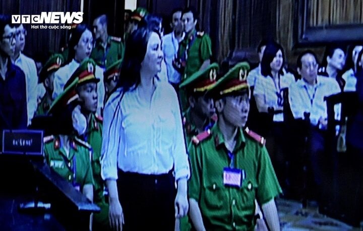 Hầu toà, Nguyễn Phương Hằng khai gì?-1