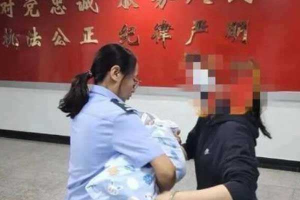 Bán con với giá 100 triệu đồng, 2 ngày sau người mẹ cầu xin cảnh sát tìm lại-1