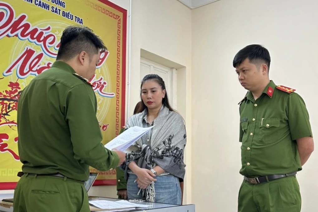 Vì sao hoa hậu thiện nguyện bị bắt?-1