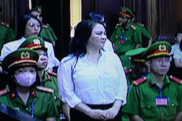 Vy Oanh xin khoan hồng cho bà Nguyễn Phương Hằng, Đàm Vĩnh Hưng tôi muốn được trả lại sự trong sạch-3