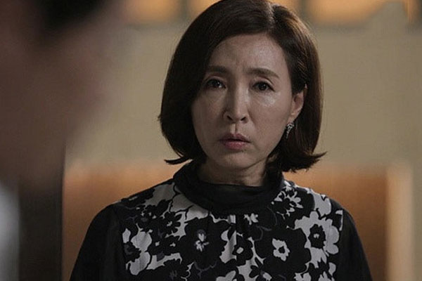 Từng cản con trai mù lấy vợ, mẹ chồng không ngờ vớ được nàng dâu kim cương-7