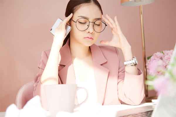 Thấy mẹ chi tiêu lãng phí, chị dâu tương kế tựu kế giữ sổ lương của bà-2