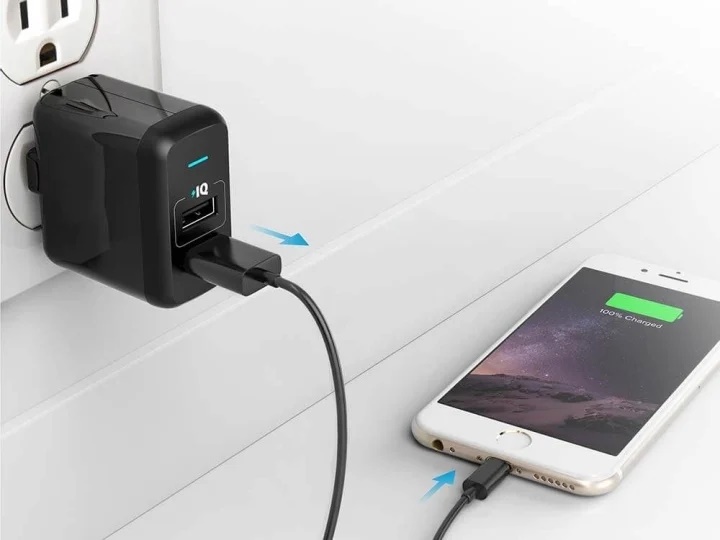 Các cách đơn giản để sạc điện thoại nhanh hơn-1