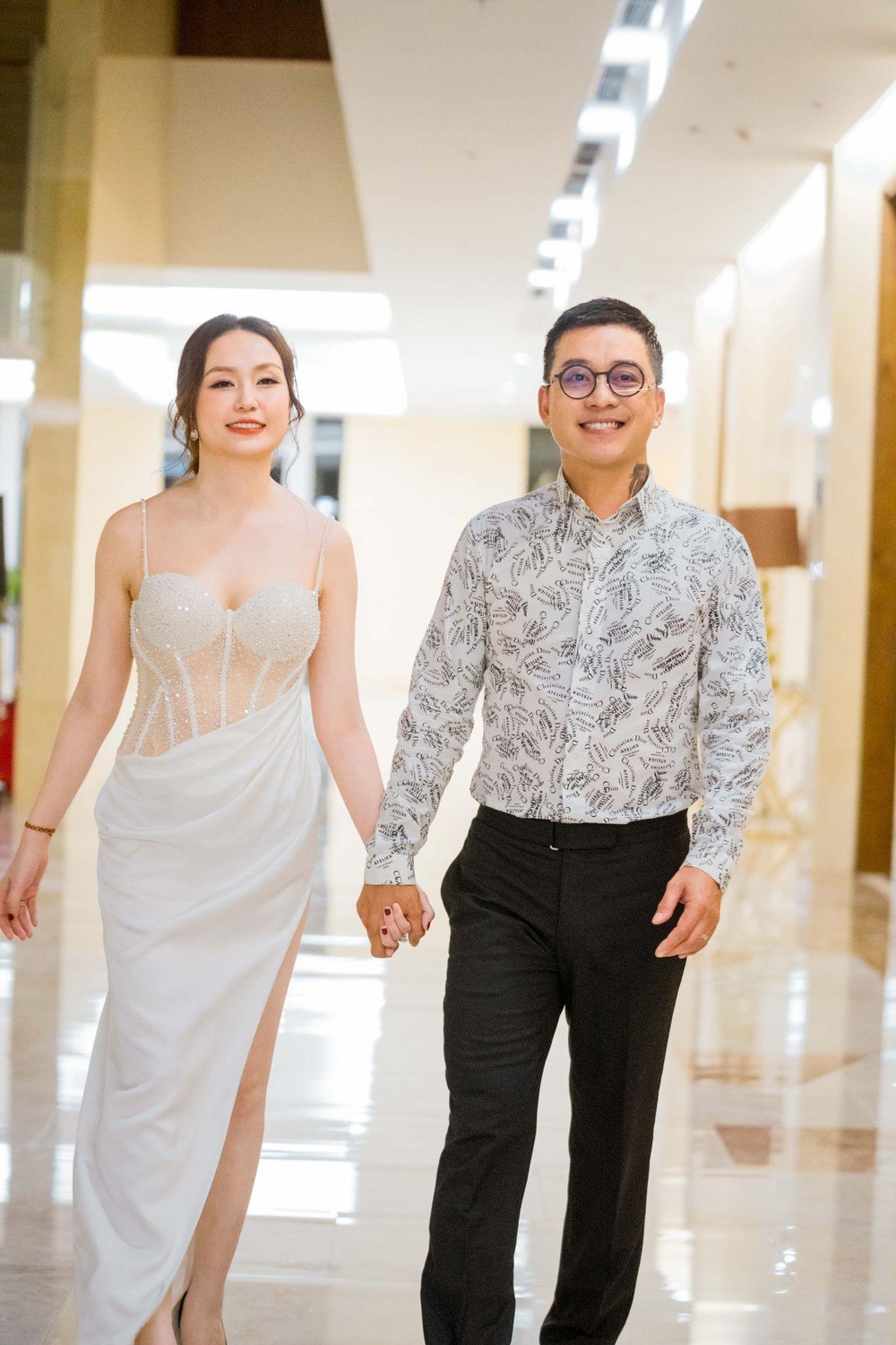 Cuộc sống Tuấn Hưng và vợ hot girl sau 10 năm: Kinh doanh phát đạt, BĐS ngày càng nhiều, ra hẳn bài hát kỷ niệm-5