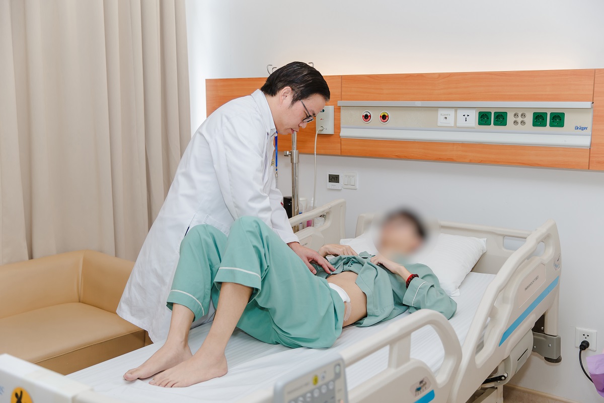 Chàng trai trẻ vượt ‘cửa tử’ sau ca phẫu thuật khối u xương khổng lồ-3