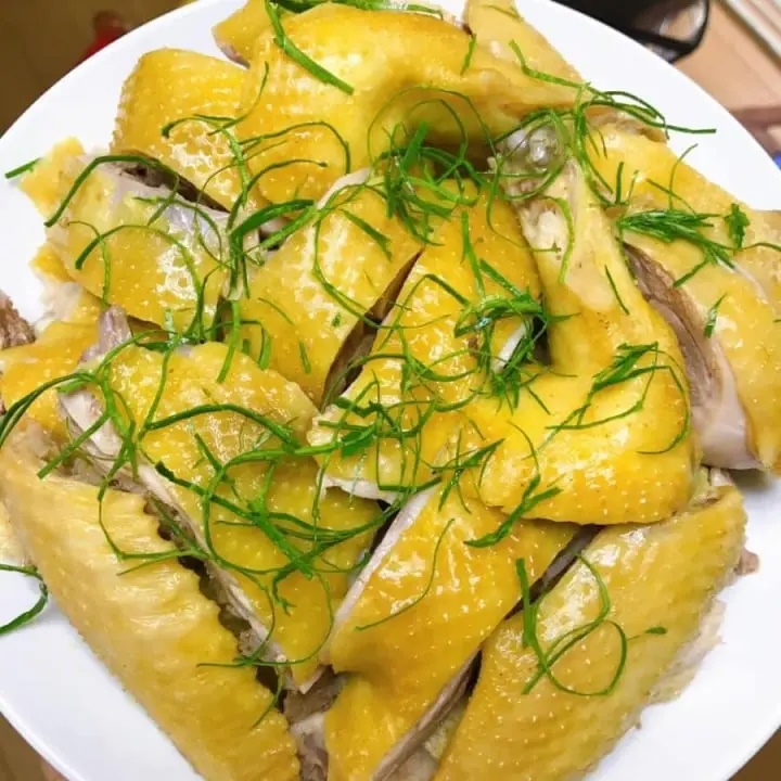 Vì sao thịt gà ăn cùng lá chanh?-2