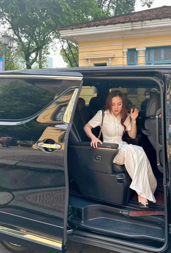 Vy Oanh nói gì về diện mạo khác lạ gây bàn tán?-3