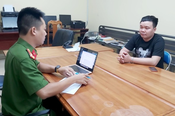 Bắt nhóm ‘tín dụng đen’ buộc người vay thế chấp bằng clip khỏa thân-2