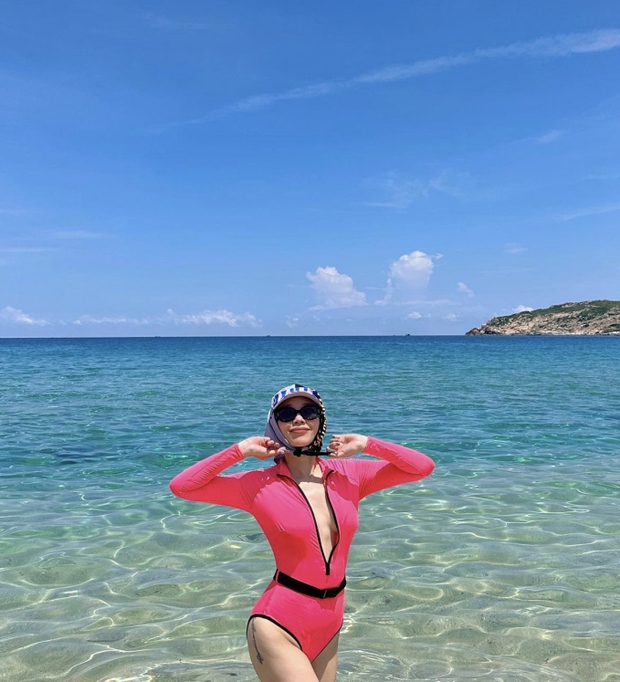 Tóc Tiên khổ sở vì bức ảnh lộ mọi khuyết điểm do chính Touliver chụp-4