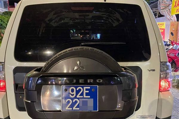 Biển người chen chân nhích từng bước một tại phố Hàng Mã trước thềm Trung thu-16