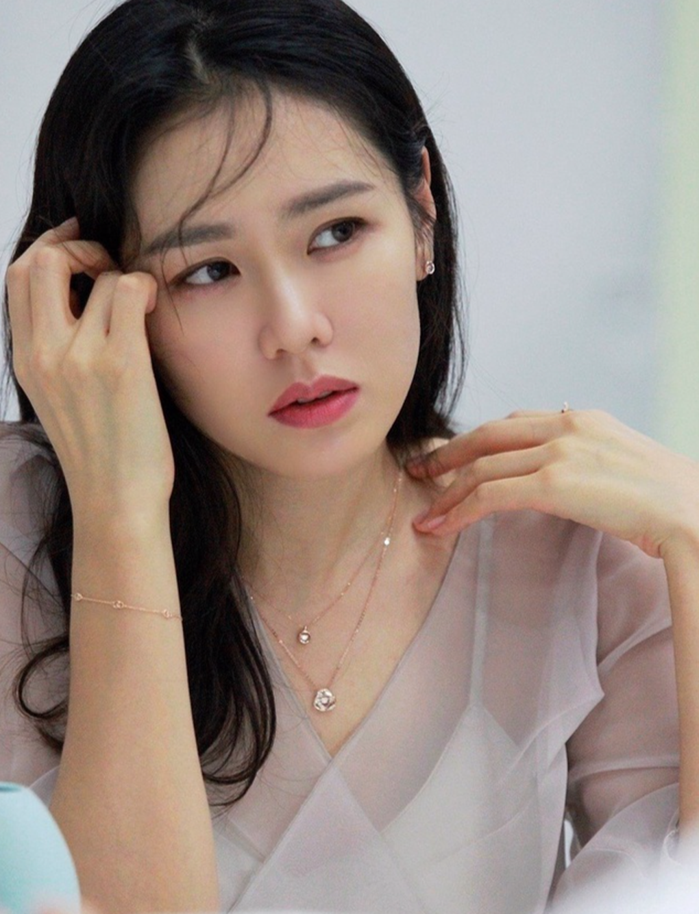 Đắm chìm trong hạnh phúc, Son Ye Jin chưa muốn trở lại đóng phim-3