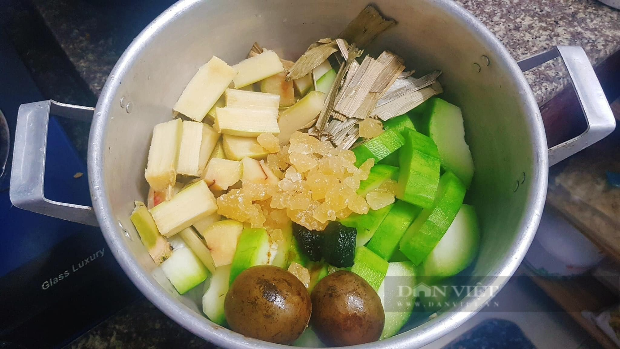 Loại quả bảo bối giảm cân” nấu cùng vô số rau củ khác thành nước sâm giải độc, thanh nhiệt, bổ dưỡng-2