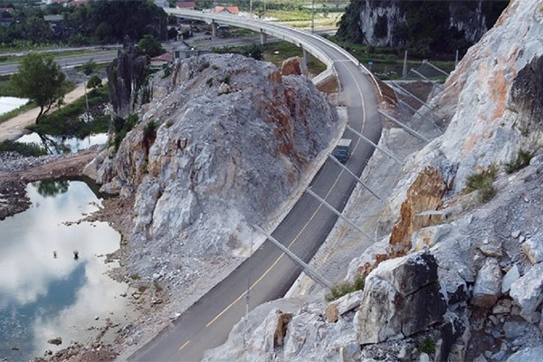 Nghi án chồng sát hại vợ rồi tự tử trong phòng trọ ở Bình Dương-1