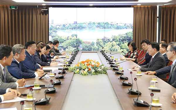 Bí thư Thành ủy hoan nghênh Tập đoàn Lotte tiếp tục đầu tư tại Hà Nội-2