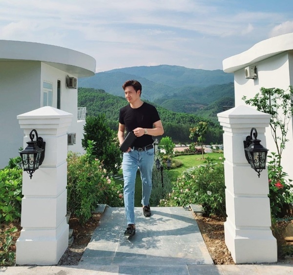 Khu vườn đầy hoa trái trong biệt thự 600m2 như resort của Mạnh Trường-20