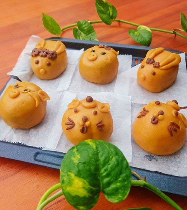 Làm bánh Trung thu hình thú bằng nồi chiên không dầu xinh xẻo, ngon lành-1