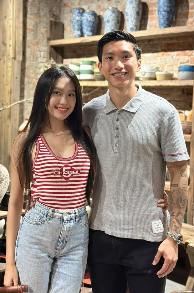 Vừa cầu hôn, Đoàn Văn Hậu gia nhập hội cá con, vợ sắp cưới nói một câu biết ngay ai là nóc nhà-3