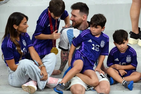 Kiểu cha mẹ như báu vật của con cái-2