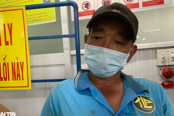 Camera an ninh ghi khoảnh khắc sập căn nhà 4 tầng ở TPHCM, 7 người mắc kẹt-3