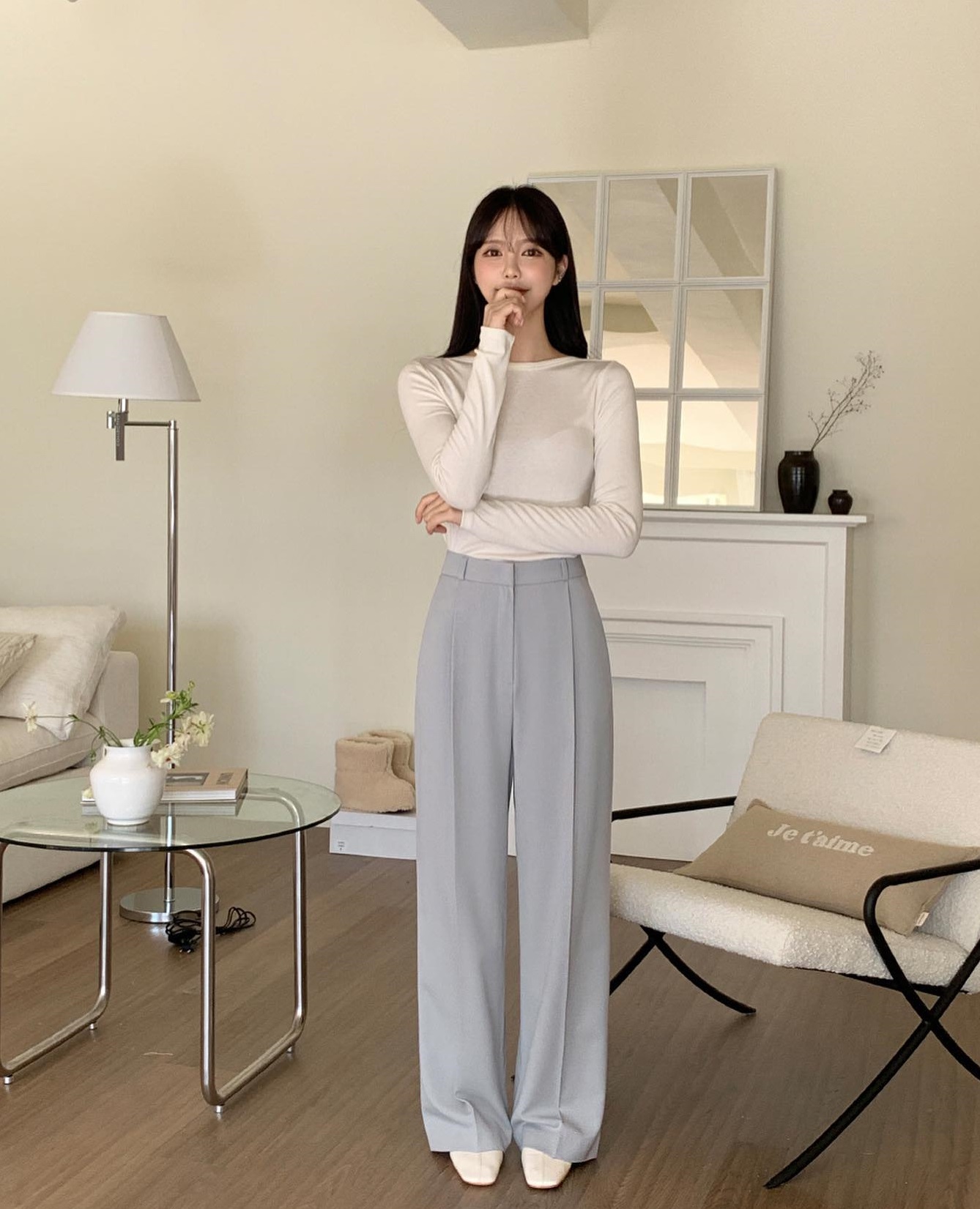 5 mẫu áo phù hợp để mặc với quần âu, giúp nàng ghi điểm thanh lịch-5