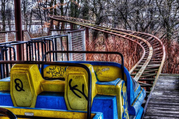 Bên trong Spreepark: Công viên từng đón hàng triệu lượt khách thành vùng đất ma suốt 2 thập kỳ vì bí mật khủng khiếp-9