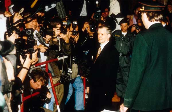 Những sát nhân máu lạnh ẩn mình dưới vỏ bọc nhà văn-3