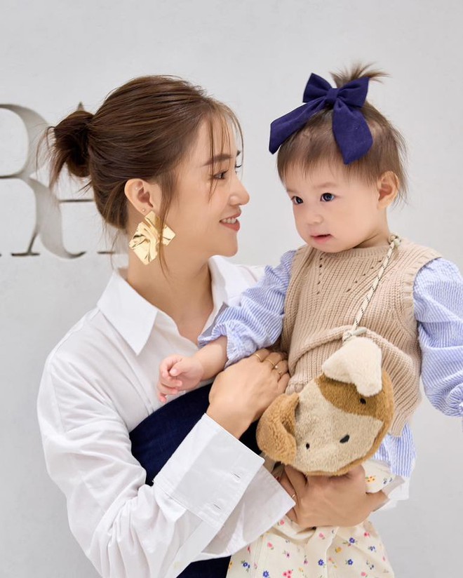 Con gái của Salim và chồng thiếu gia: Mới 1 tuổi đã sở hữu lượng fan khủng trên MXH, là tiểu thư tập đoàn lớn-7