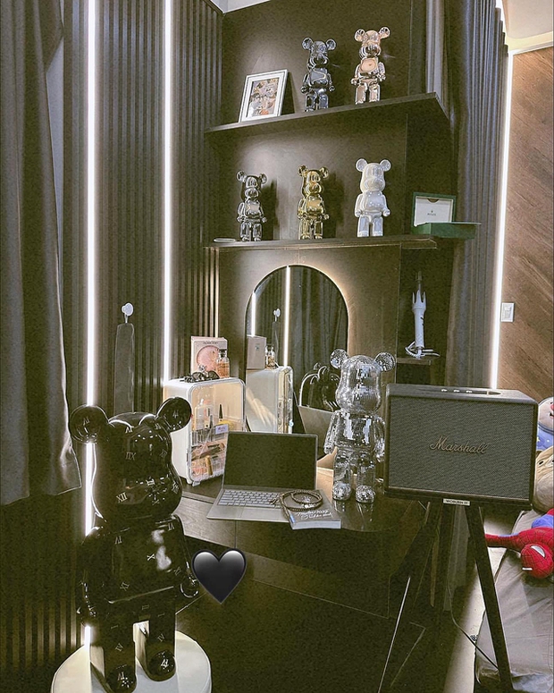 Chàng cầu thủ say đắm cô chủ tiệm spa: Cưới xong tặng Mẹc hơn 2 tỷ đồng, một năm sau flex” nhà xịn-7