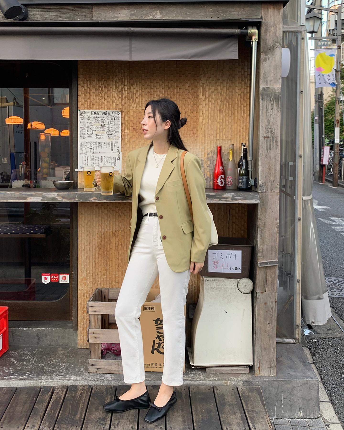 5 món đồ giúp chị em trẻ hóa phong cách công sở-7