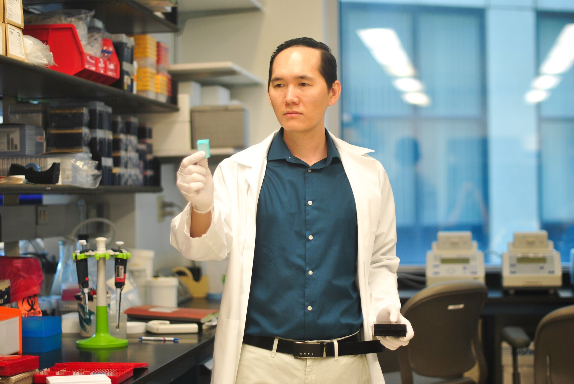 Từ chàng trai học trường làng, 8X Việt thành dược sĩ tại bệnh viện top 1 của Mỹ-1