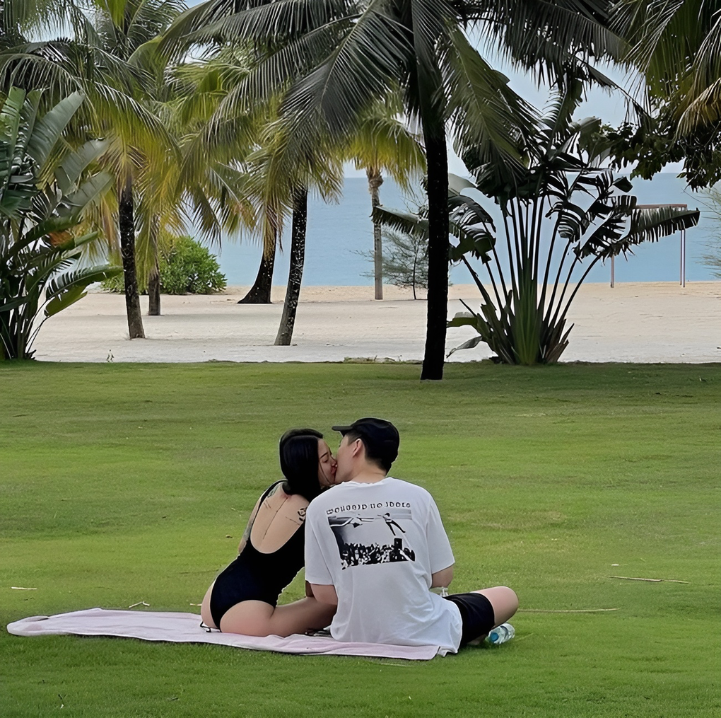 Chuyện tình đẹp như phim của Linh Ngọc Đàm và bạn trai ngoại quốc-6