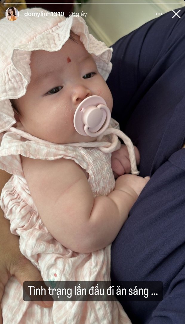 Cuộc sống mẹ bỉm của Đỗ Mỹ Linh: Được chồng chủ tịch cưng chiều, gây sốt mỗi lần lộ diện hậu sinh nở-4