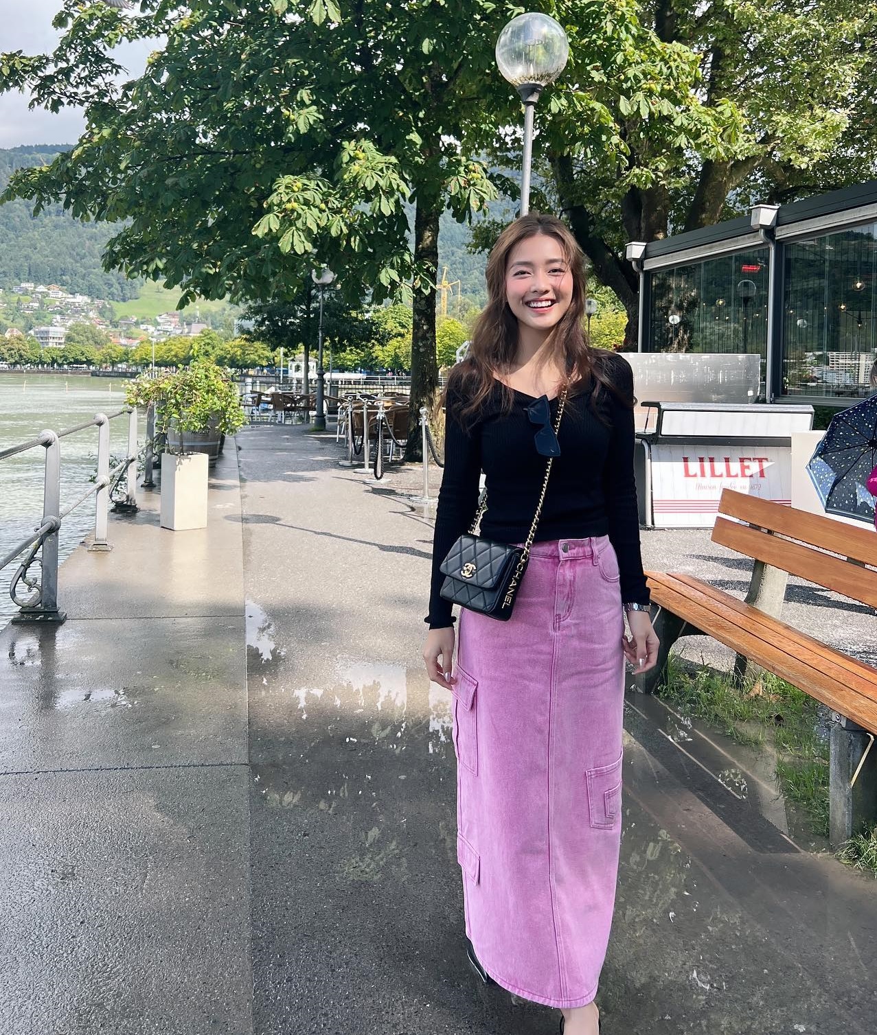 10 cách mặc chân váy dài trẻ trung như mỹ nhân Việt-1