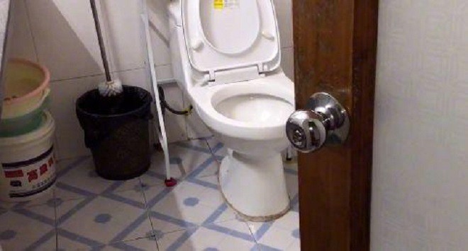 Có nên đóng cửa nhà vệ sinh sau mỗi lần sử dụng? Hầu hết mọi người đều đang làm sai-2