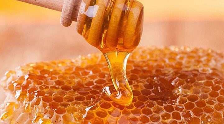 Có nên dùng mật ong để tẩy lông chân?-3