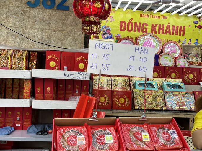 Bánh trung thu mua 1 thành 4 có thật như quảng cáo?-2