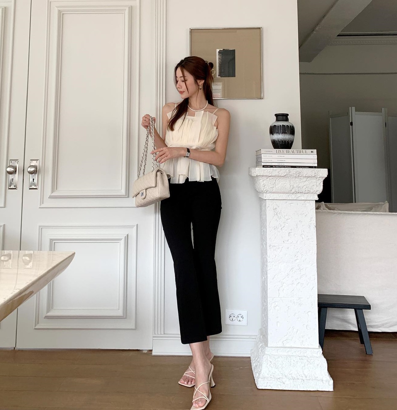 4 kiểu quần đen nên sắm để mặc đẹp trong mọi hoàn cảnh-2