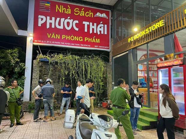 Bắt kẻ cướp dùng súng xông vào nhà sách ở Đồng Nai-2
