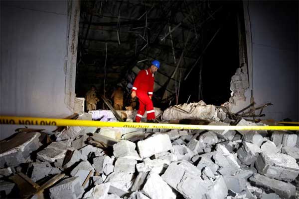 Camera ghi lại cảnh tượng kinh hoàng trong đám cưới khiến ít nhất 100 người tử vong, tiệc vui bỗng hóa tang thương-1