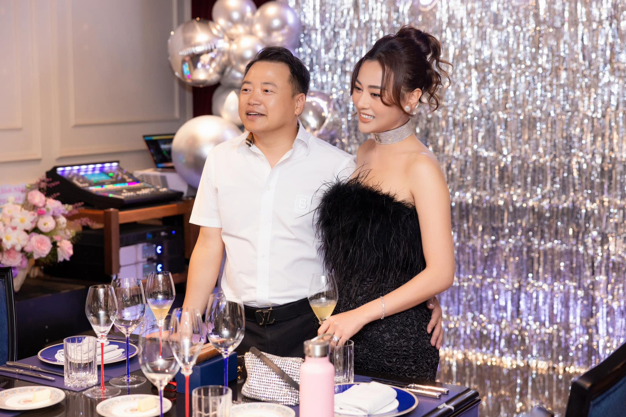 Phương Oanh đi thử váy cưới, chuẩn bị cho ngày trọng đại với Shark Bình-7